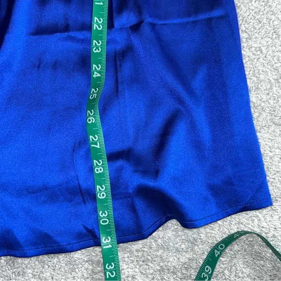 JODIFL Boxy Blue Sleeveless Blouse with Mandarin Collar - Picture 5 of 6